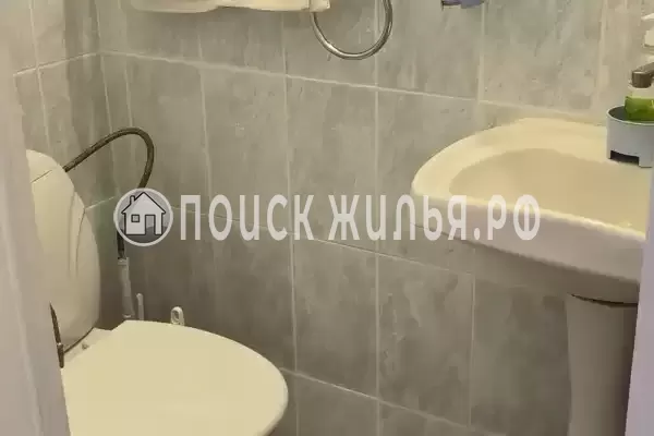 «На берегу»