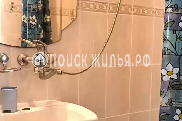 «На берегу»