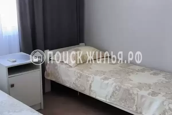 «На берегу»