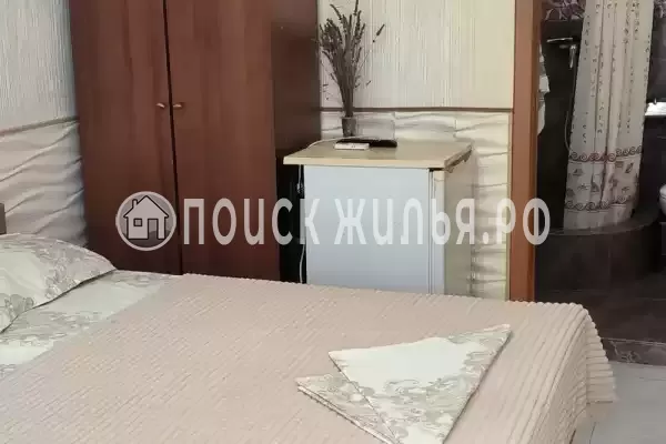 «На берегу»