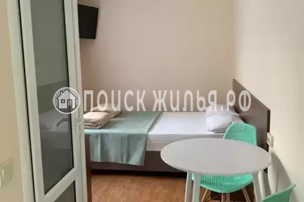 «На горького»