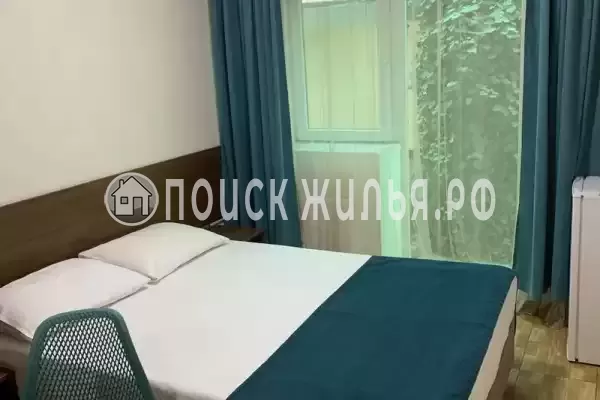 «На горького»