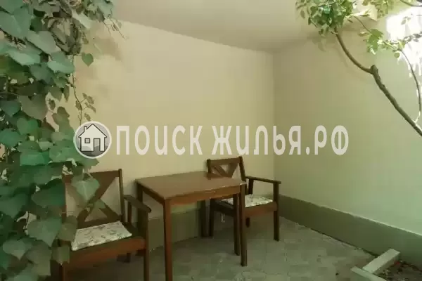 «На горького»