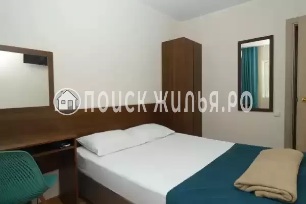 «На горького»