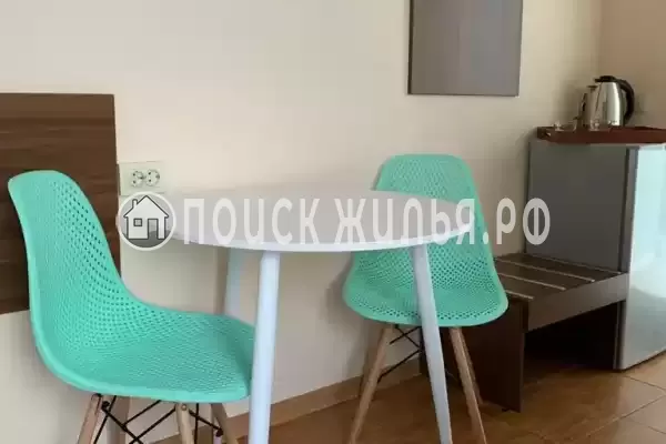 «На горького»