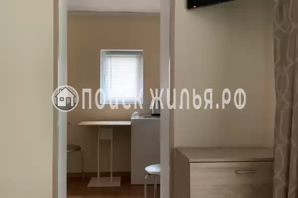 «На горького»