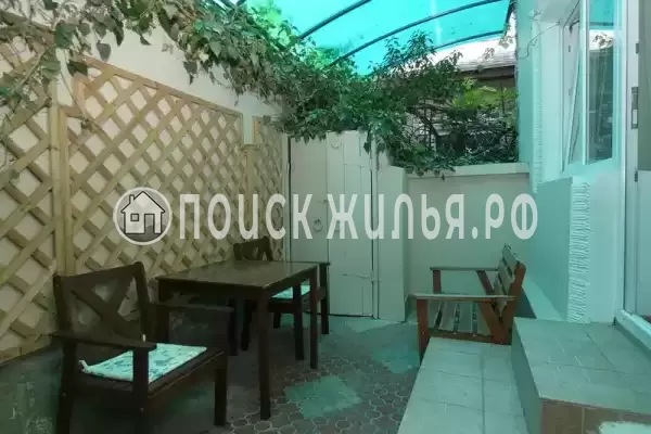 «На горького»