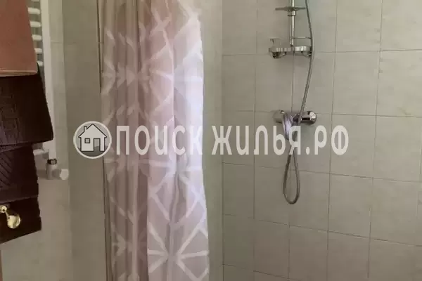 «На горького»