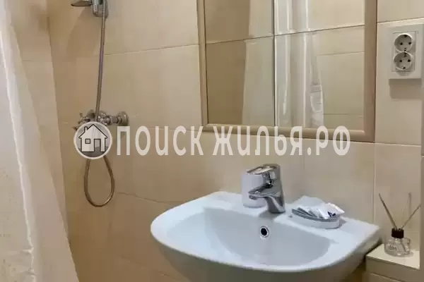 «На горького»