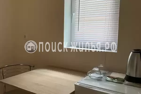 «На горького»