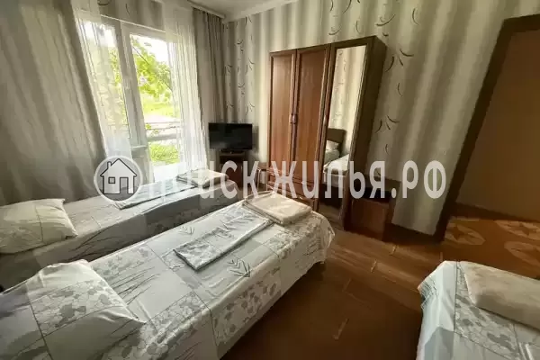 «На апрельской 16»