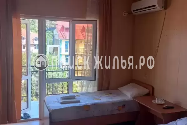 «У Ларисы»