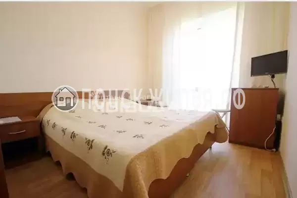 «На лазурной 10»