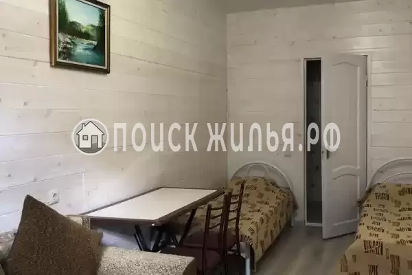 Частный сектор «Зеленый дом с бассейном» Частный сектор «Зеленый дом с бассейном»