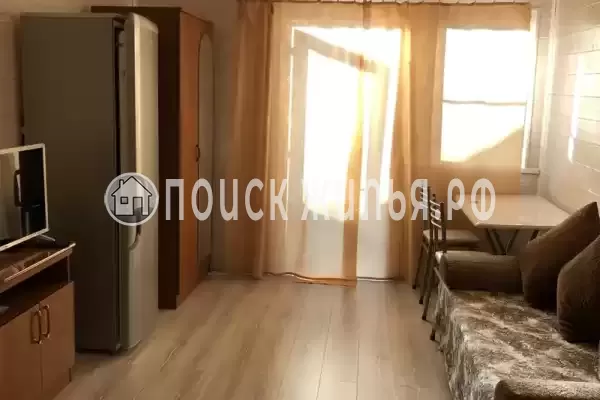 Частный сектор «Зеленый дом с бассейном» Частный сектор «Зеленый дом с бассейном»