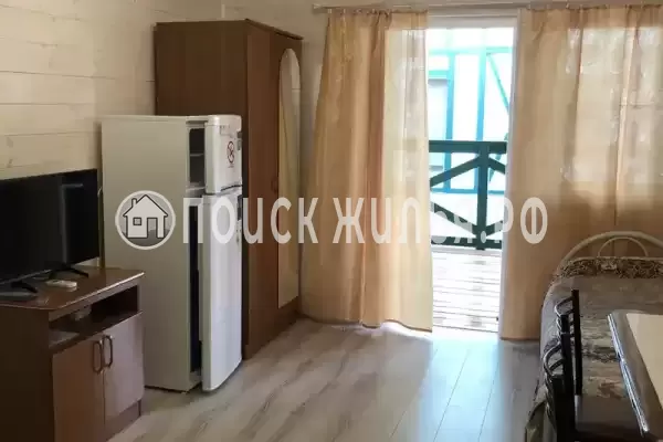 Частный сектор «Зеленый дом с бассейном» Частный сектор «Зеленый дом с бассейном»