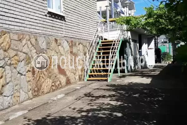 «На школьной»