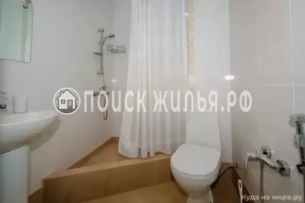 «Изумрудные холмы»