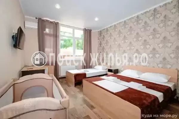 «Изумрудные холмы»