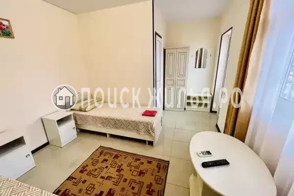 «Янис» «Янис»