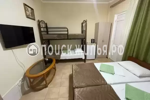 Гостевой дом «У Ларисы» Гостевой дом «У Ларисы»