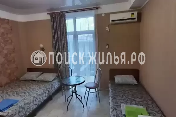 «На Уютной»