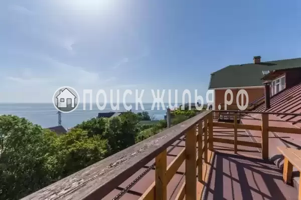 «Над аквалоо»