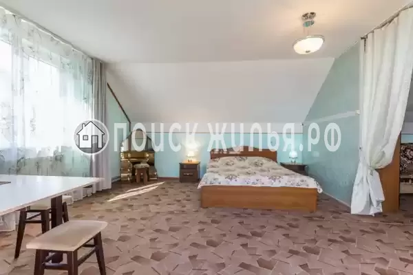 «Над аквалоо»