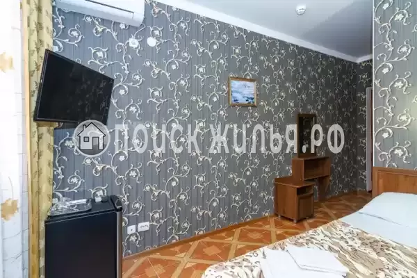 Отель «Лакис»