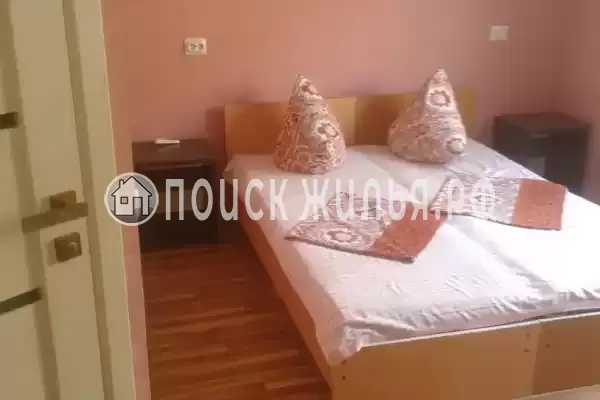 «На Толстого 32а»