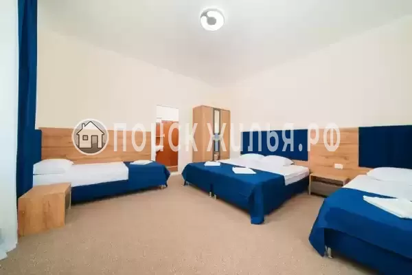 «Липатовъ»