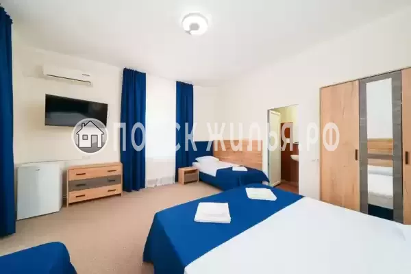 «Липатовъ»