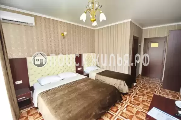 Отель «Кастро»