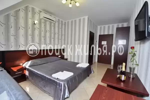 Отель «Кастро»