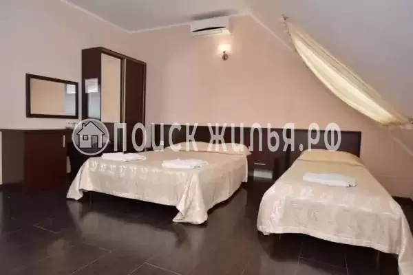 Отель «Кастро»