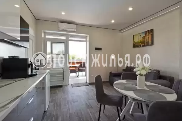 Отель «На море»