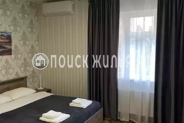 «На Урицкого»