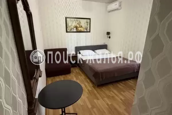 «На Урицкого»