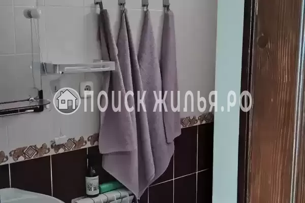 «На Толстого»