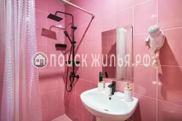 Отель «Анютины глазки»