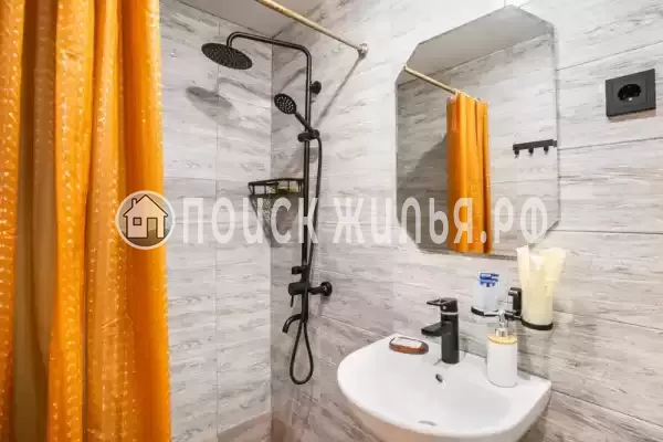 Отель «Анютины глазки»