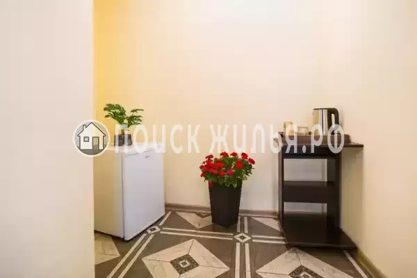 Отель «Анютины глазки»