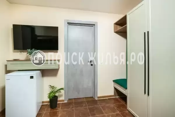 Отель «Анютины глазки»