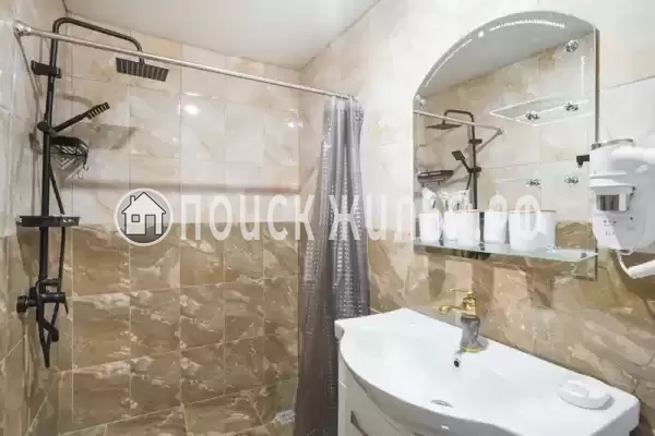 Отель «Анютины глазки»