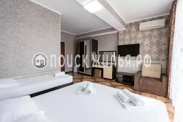 Гостиница «ДиКрис»