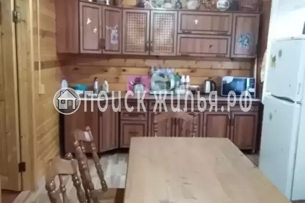 Частный сектор «Домик под клëнами»