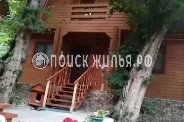 Частный сектор «Домик под клëнами»