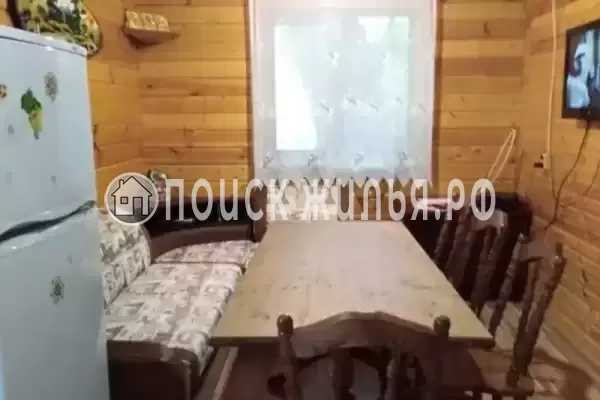 Частный сектор «Домик под клëнами»