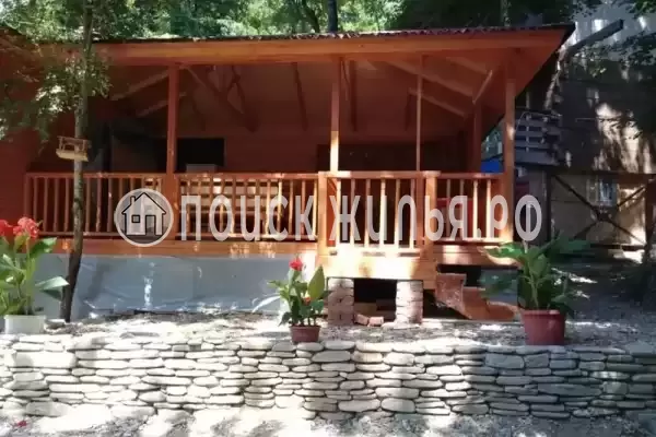 Частный сектор «Домик под клëнами»