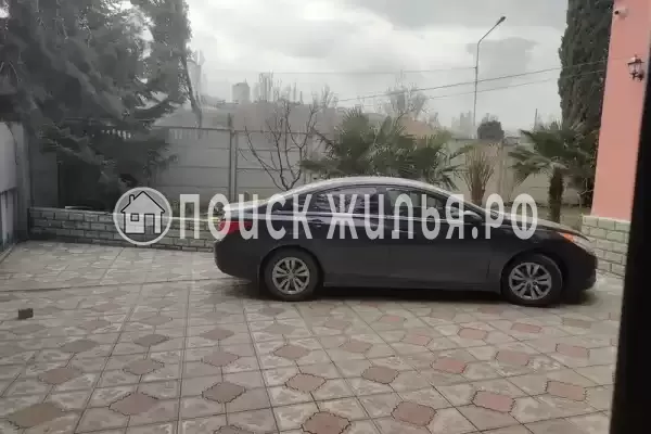 Квартира «С отдельным входом и двором» Квартира «С отдельным входом и двором»